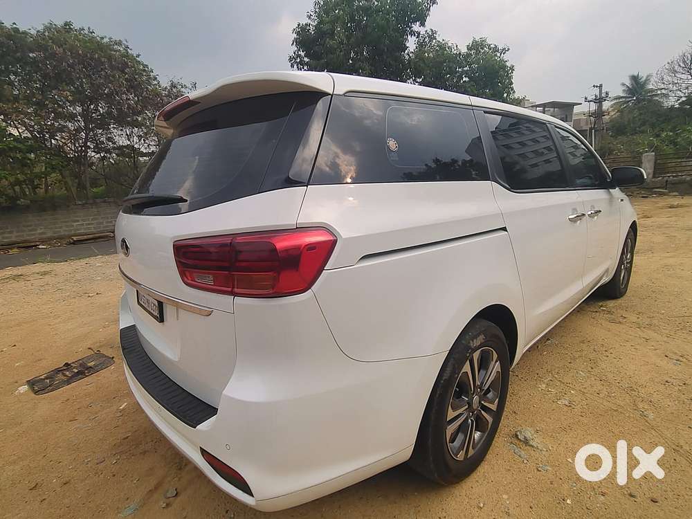 Kia Carnival Premium, 2021, Diesel