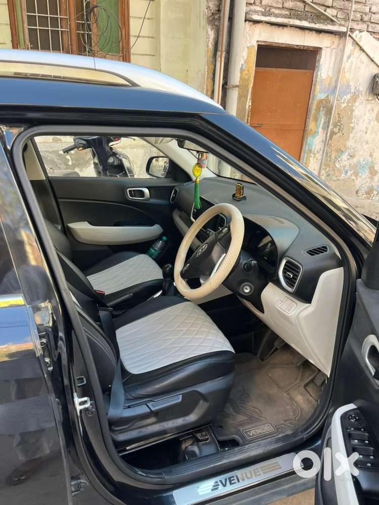 2024 Hyundai Venue Petrol Manual