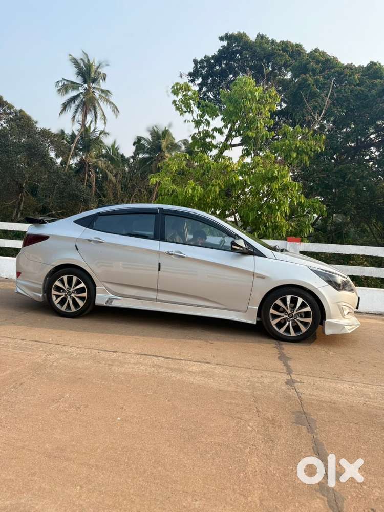 Hyundai Fluidic Verna 2015