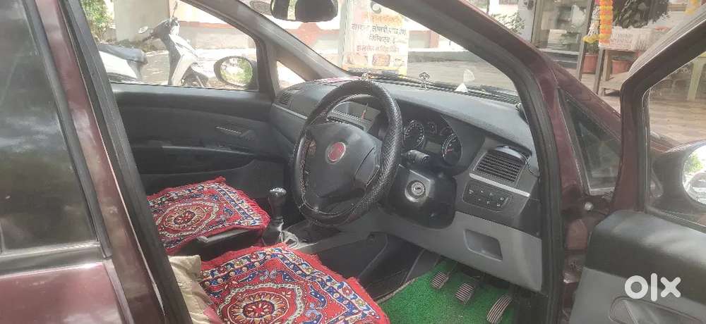 Fiat Grande Punto 2010 Petrol+cng & Hybrid 85000 Km Driven