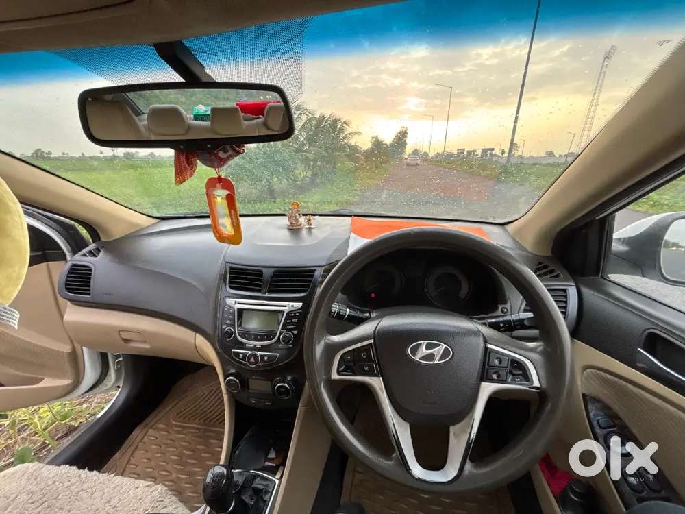 Hyundai Verna Crdi Sx 2011