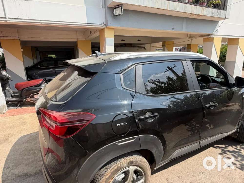 Nissan Magnite 2024 Petrol Well Maintained