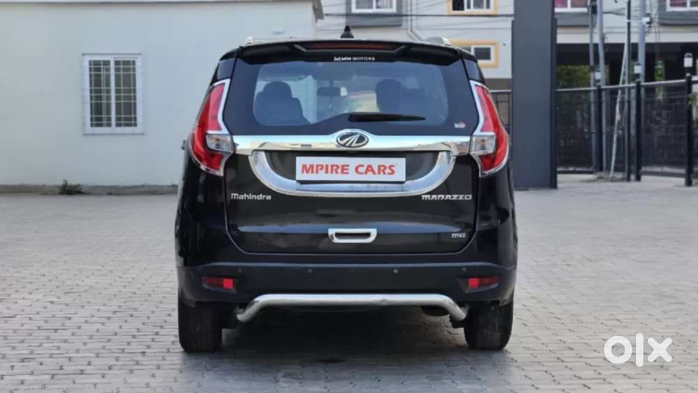 Mahindra Marazzo M6, 2018, Diesel
