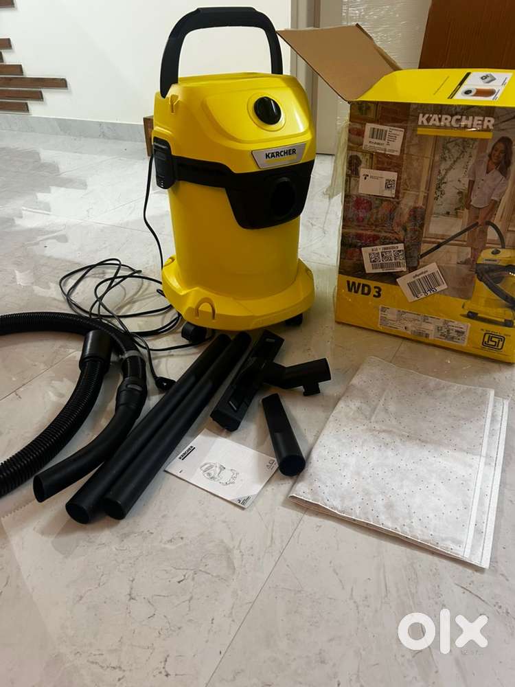 Karcher WD3 V Wet & Dry Vacuum Cleaner - Like New