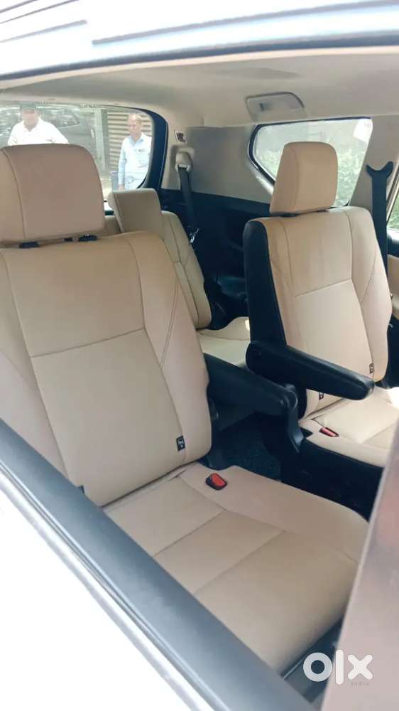 Toyota Innova Crysta 2019 Diesel 180000 Km Driven