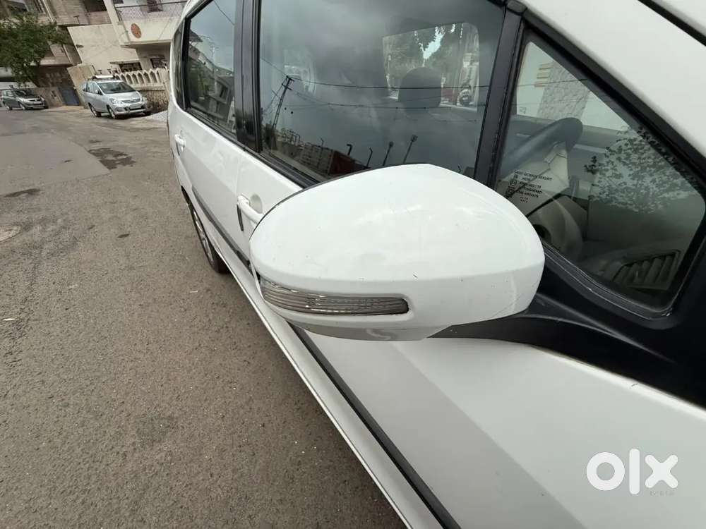 Maruti Suzuki Ertiga 2013 Model
