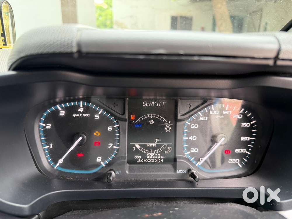 Tata Altoz Petrol 2020