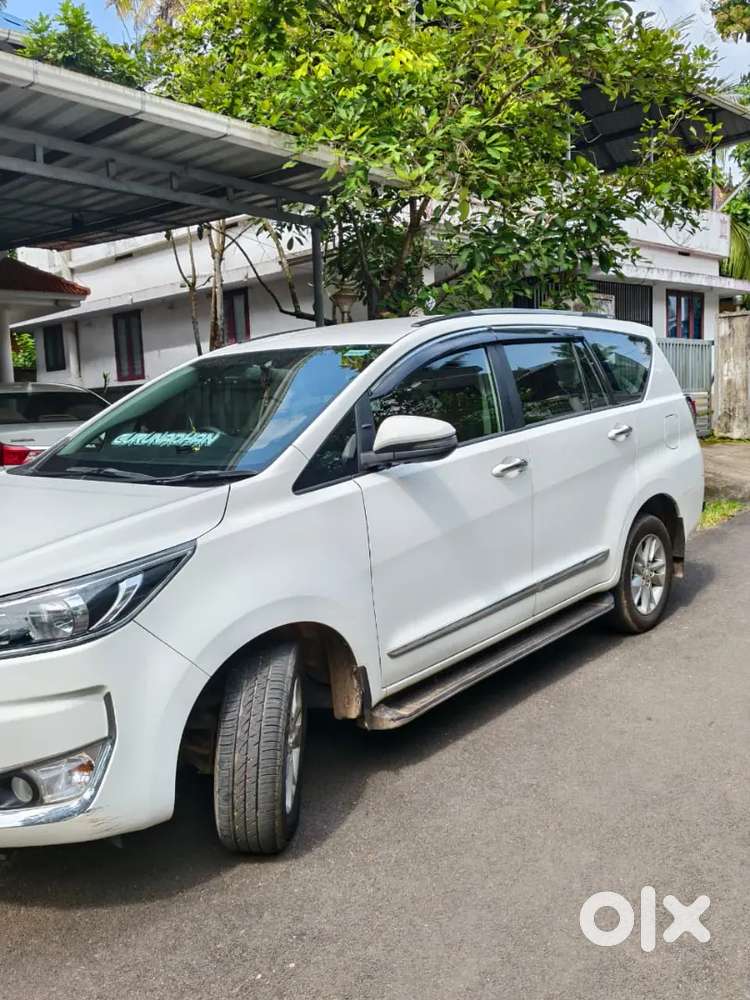 Toyota Innova Crysta Gx 2023