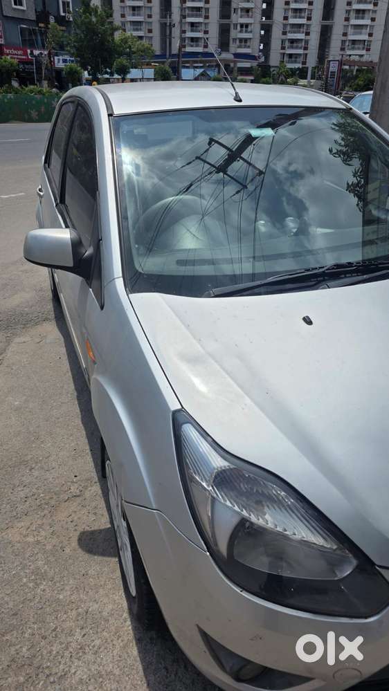 Ford Figo, 2010, Petrol