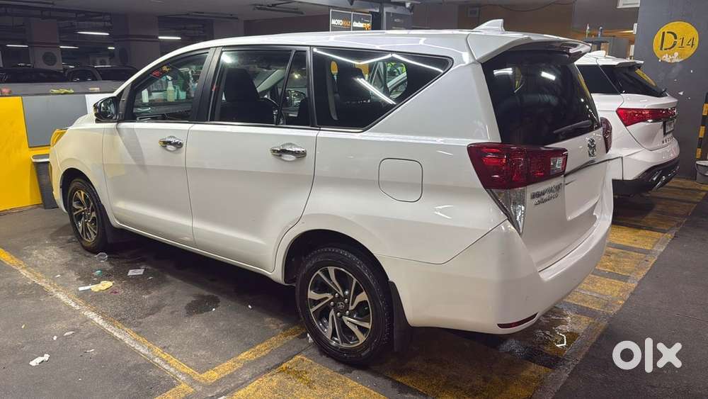 2022 Toyota Innova Crysta