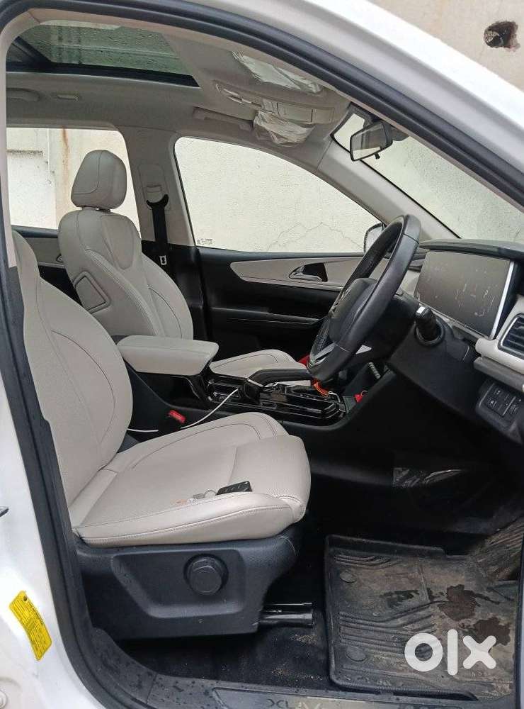 Mahindra Xuv700 Ax7 Awd, 2022, Diesel