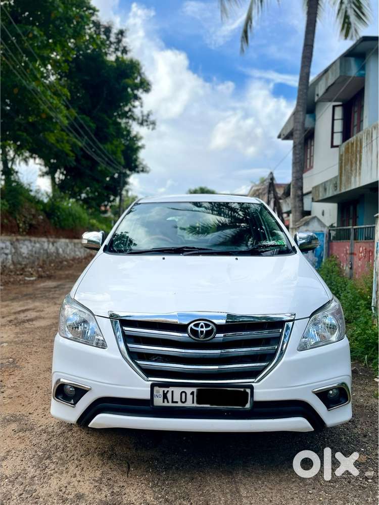 Toyota Innova 2.5gx (7s) 2013