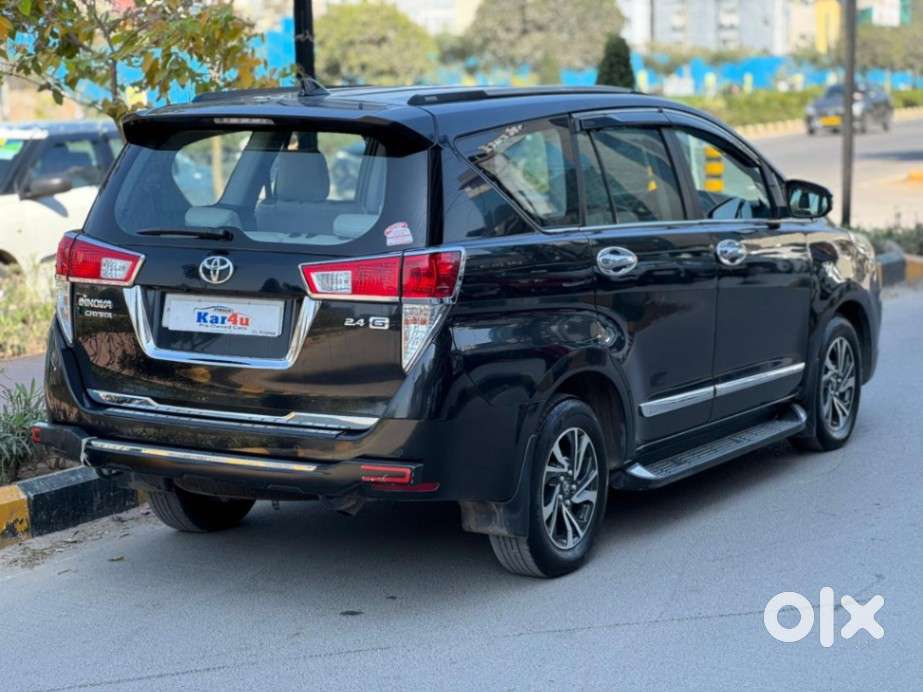 Toyota Innova Crysta