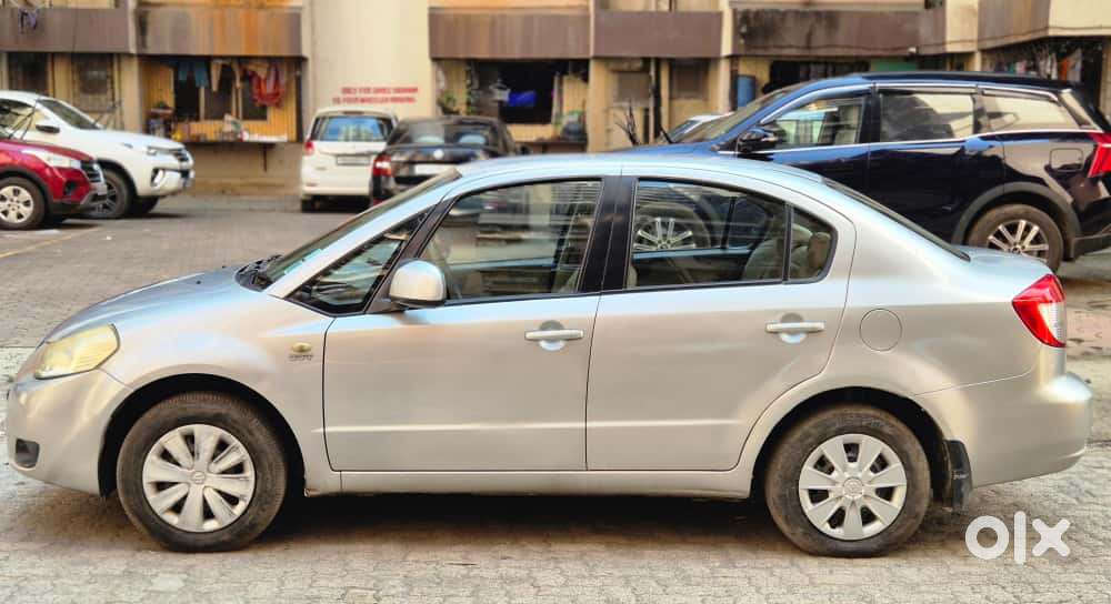 Maruti Suzuki Sx4 Vxi Bsiv, 2013, Petrol