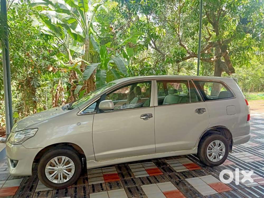Toyota Innova Diesel 2012