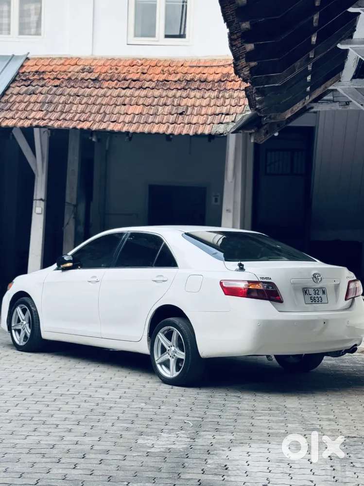 Toyota Camry 2010 70,000 Km