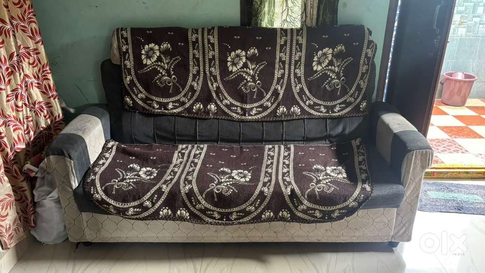 Sofa for sell