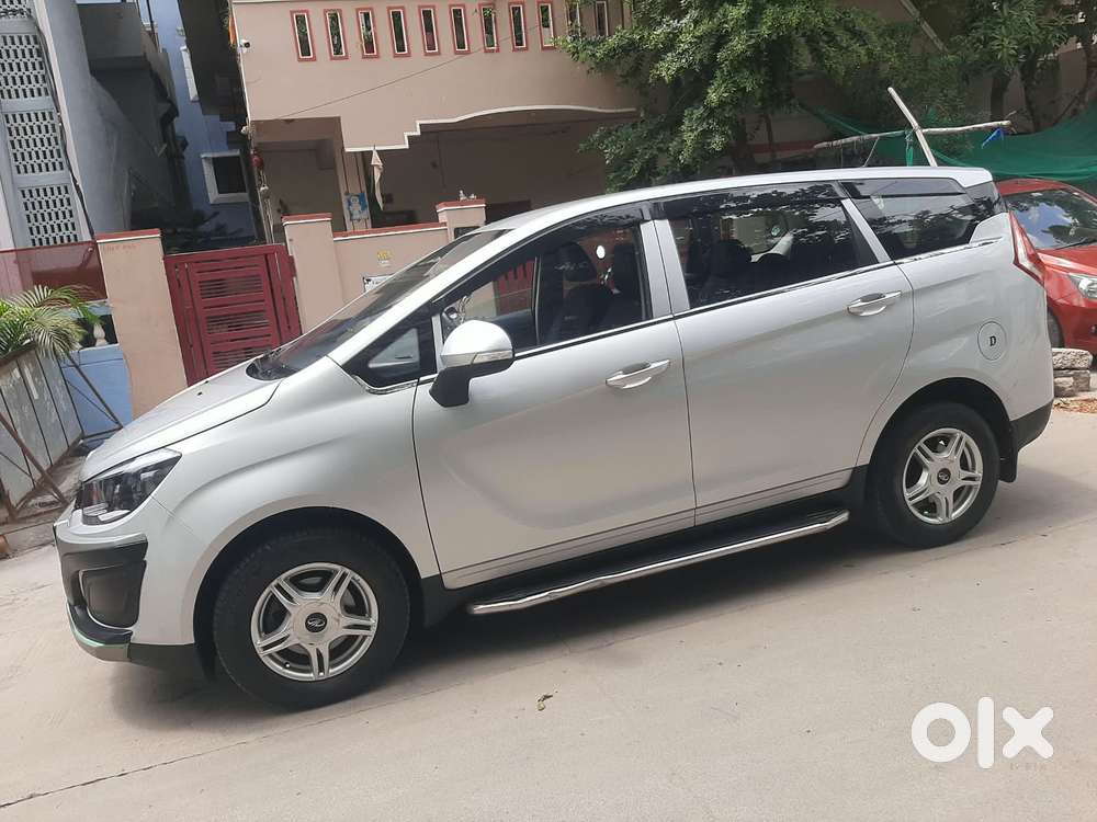 Mahindra Marazzo M4, 2018, Diesel