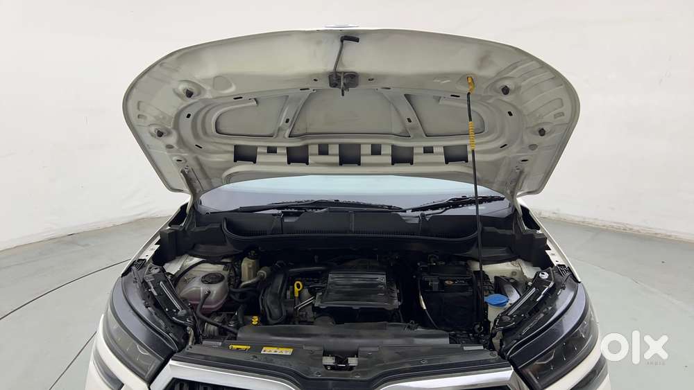 Skoda Kushaq Ambition 1.0l Tsi Mt, 2023, Petrol