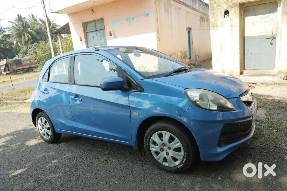 Honda Brio 2013 Petrol Urgent Sell