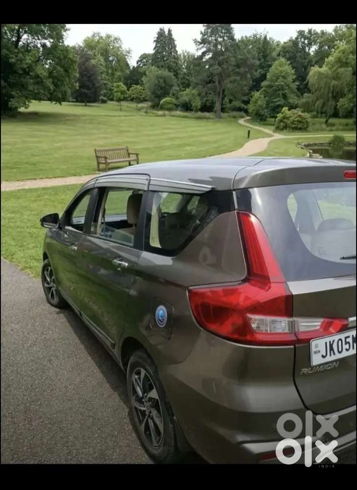 Toyota Rumion 2023 Petrol Manual Dual Tone