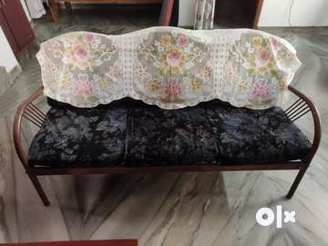 Steel sofa with cushion sales