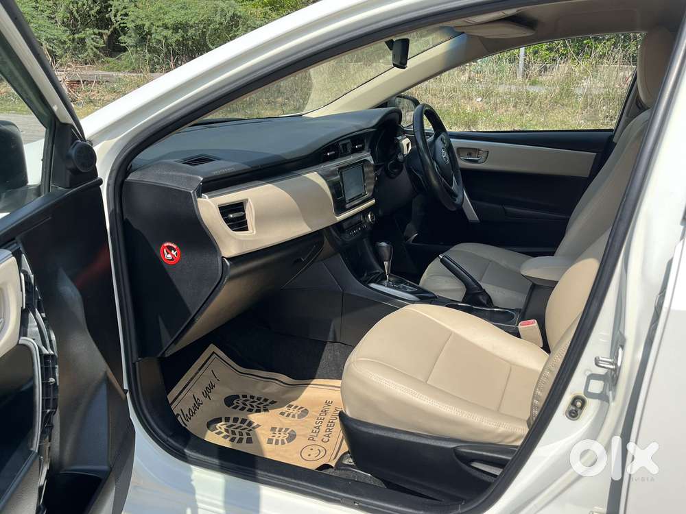 Toyota Corolla Altis 2013-2017 Vl At, 2016, Petrol