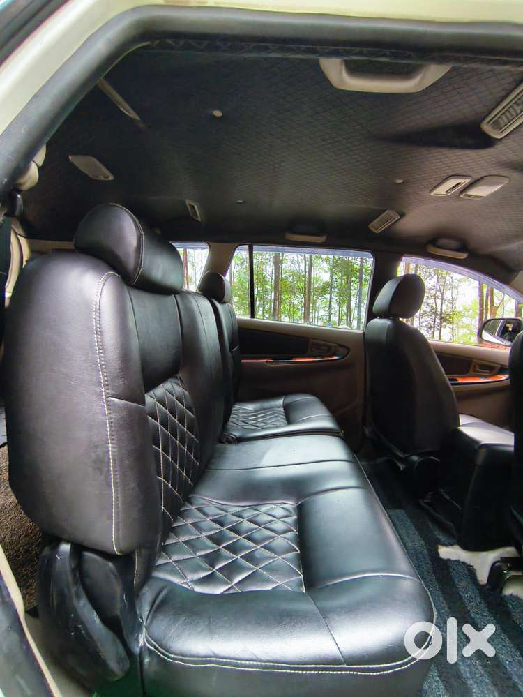 Toyota Innova 2.5 G (diesel) 8 Seater, 2016, Diesel