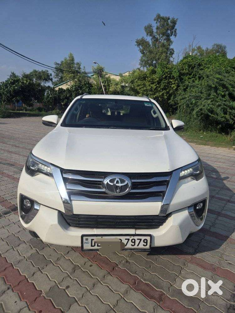 Toyota Fortuner 3.0 4x2 Automatic, 2019, Diesel