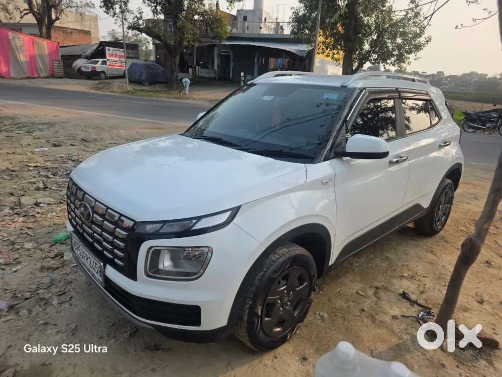 Hyundai Venue 2025 Petrol Good Condition