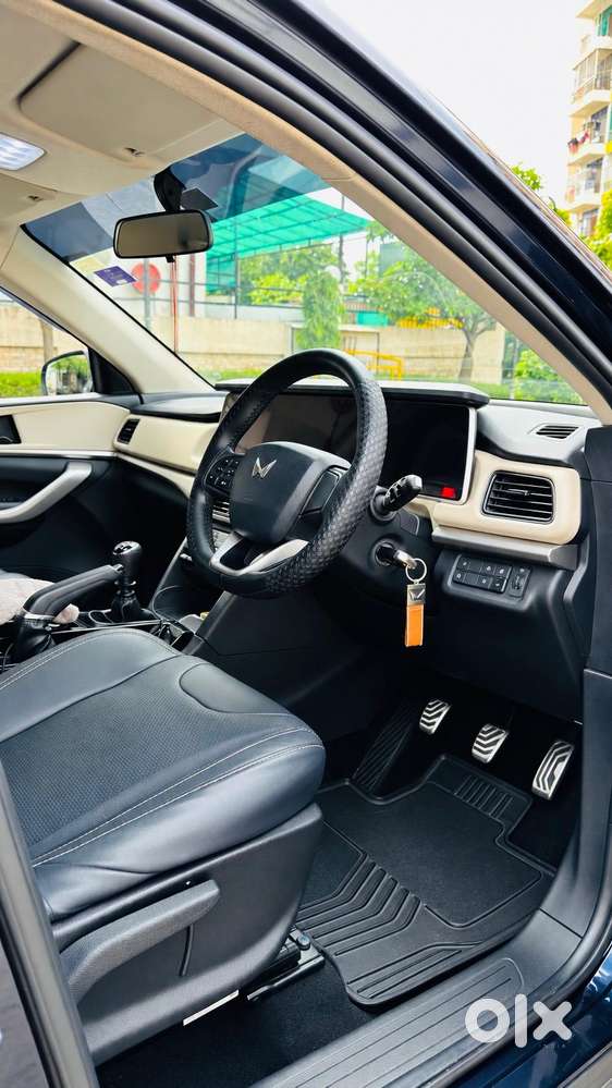 Mahindra Xuv700 Ax 3 Diesel Mt 5 Str (e), 2024, Diesel