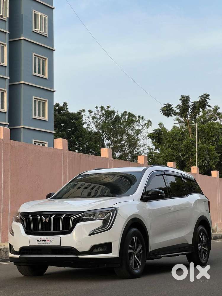 Mahindra Xuv700 2.0 Ax 5 Petrol At Str, 2022, Petrol
