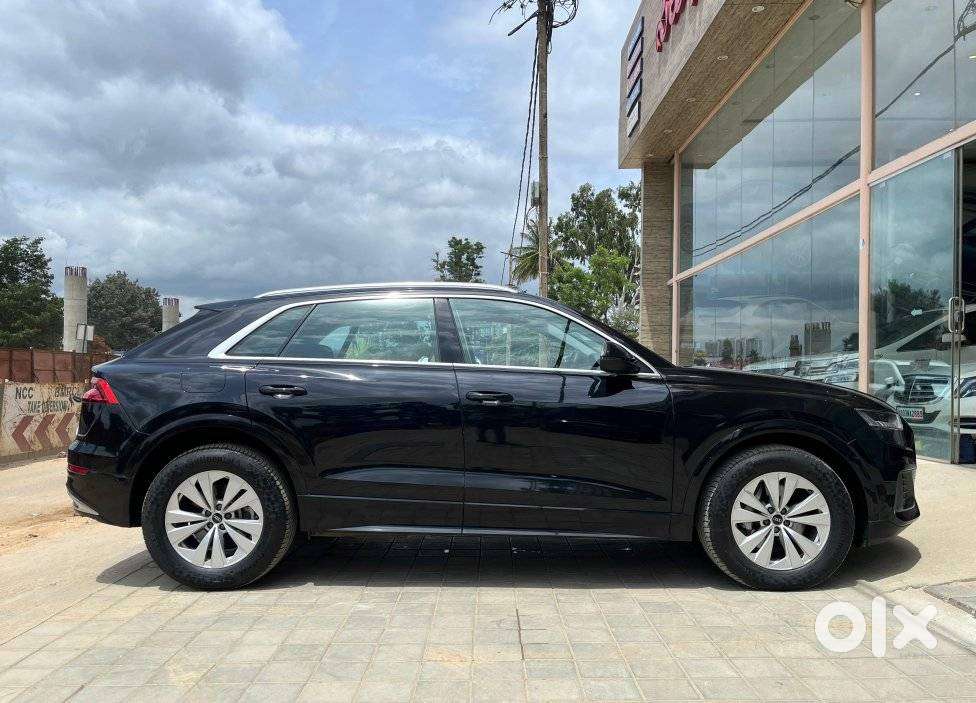 Audi Q8 3.0 Celebration Edition, 2021, Petrol