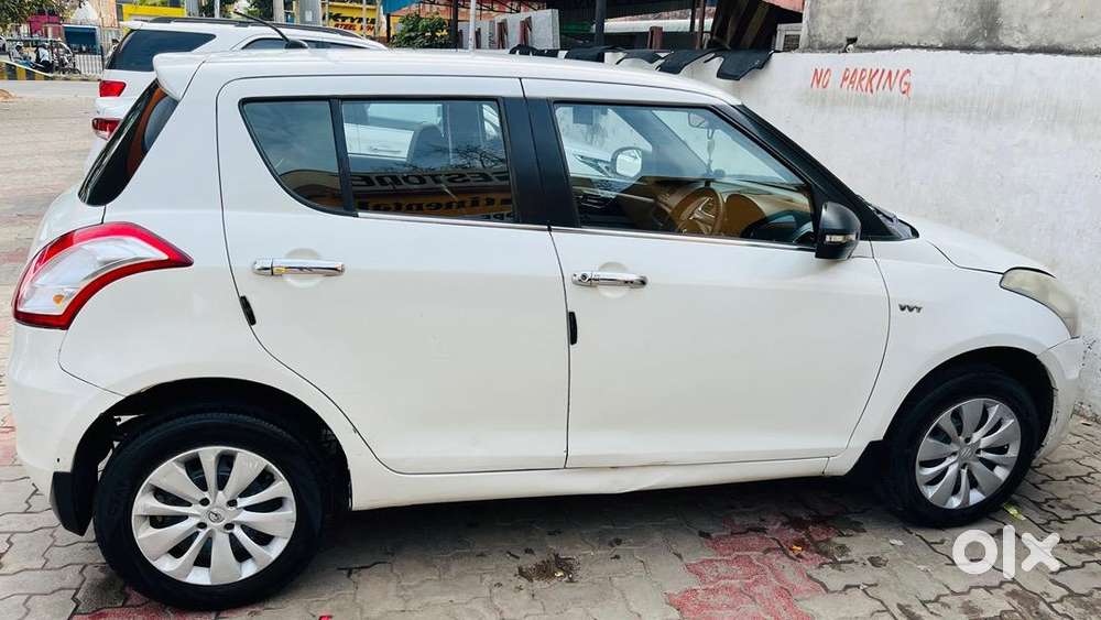 Maruti Suzuki Swift 2015 Petrol Well Maintained