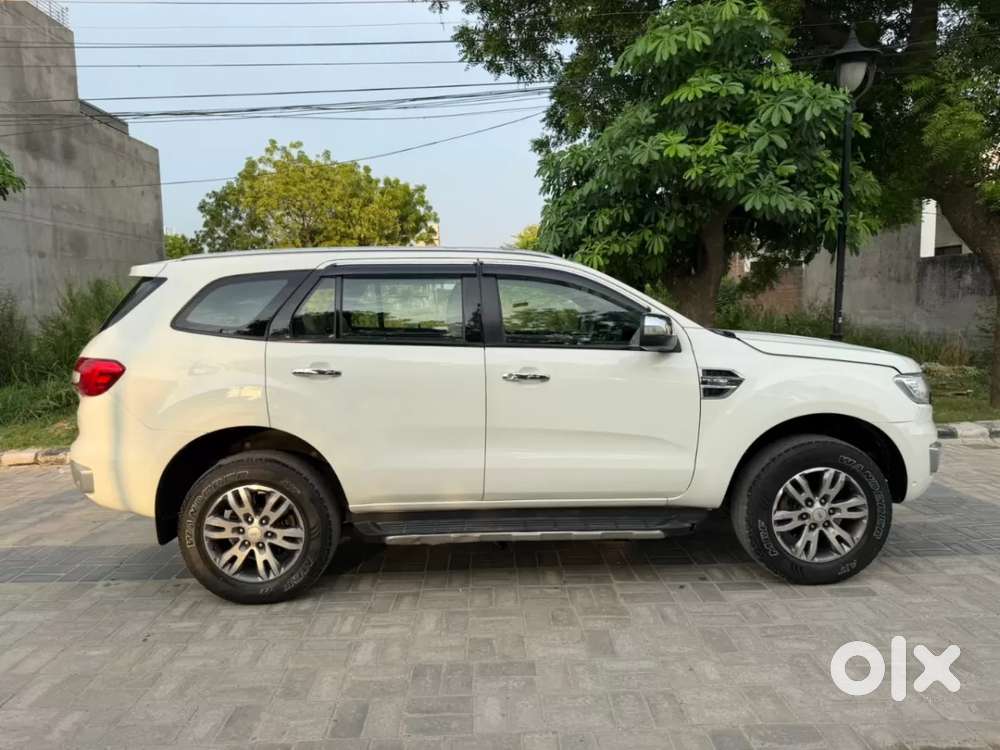 Ford Endeavour 3.2 Titanium At 4x4, 2017, Diesel