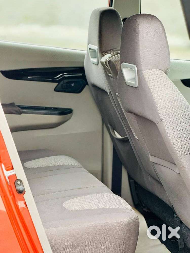 Mahindra Kuv100 Nxt 1.2 K6 Plus Petrol 6 Str, 2016, Petrol
