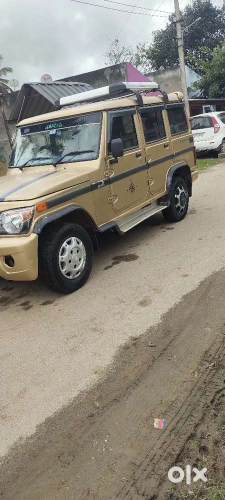 Mahindra Bolero Neo 2004