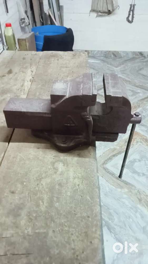 4 no table clamp