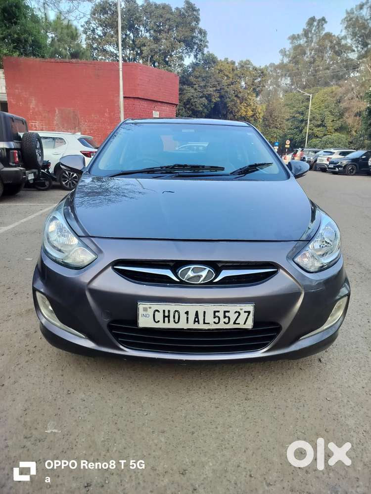 Hyundai Verna 1.5 Sx Ivt, 2011, Petrol