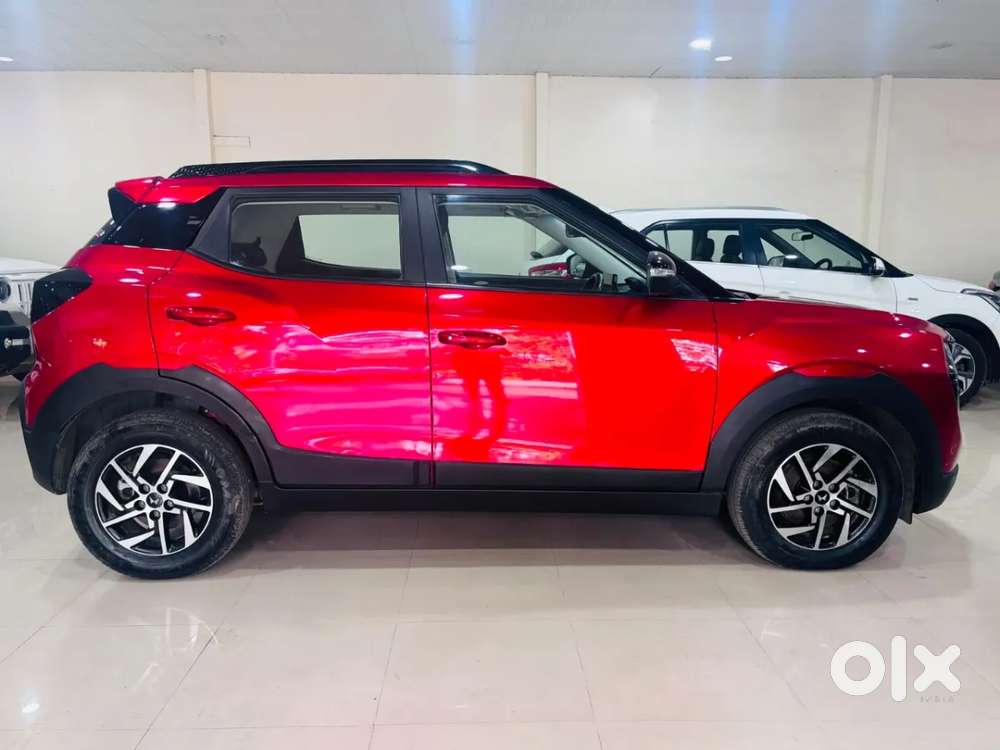 Mahindra Xuv 3xo Ax5 Pm Mt, 2024, Petrol