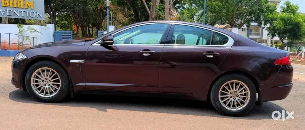 Excellent Drive And Full Safety Luxurious Car