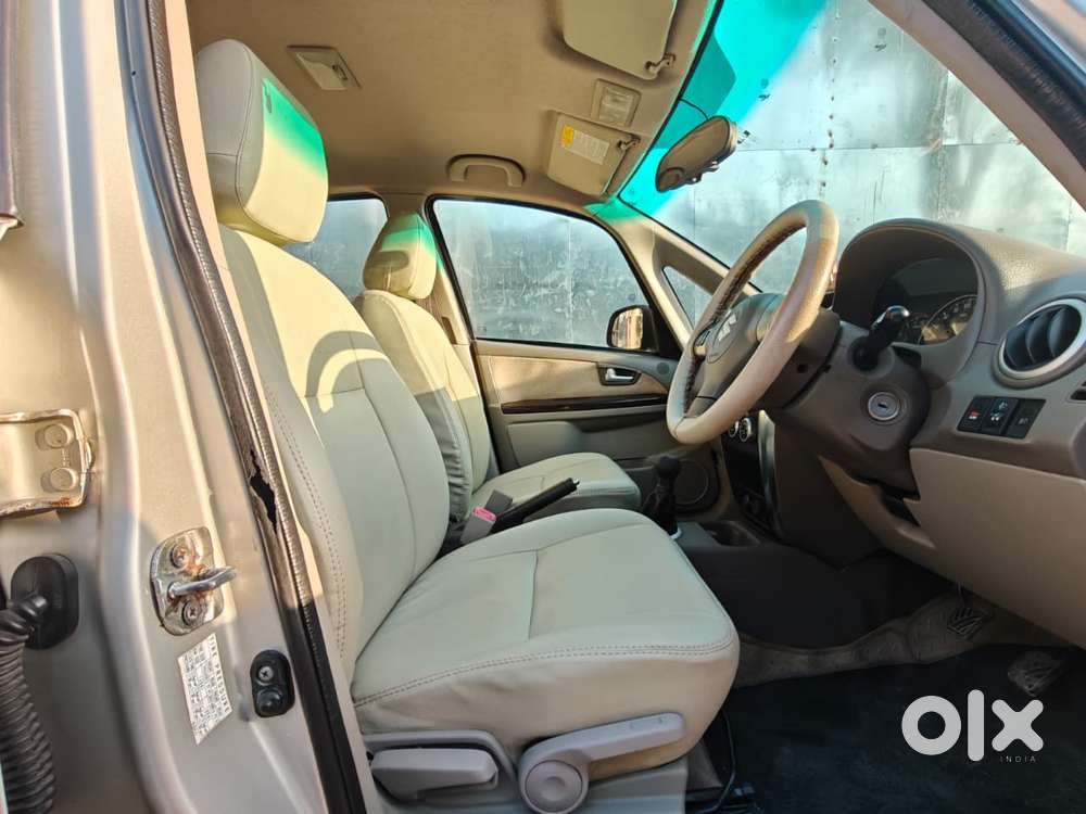 Maruti Suzuki Sx4 Zxi, 2012, Petrol