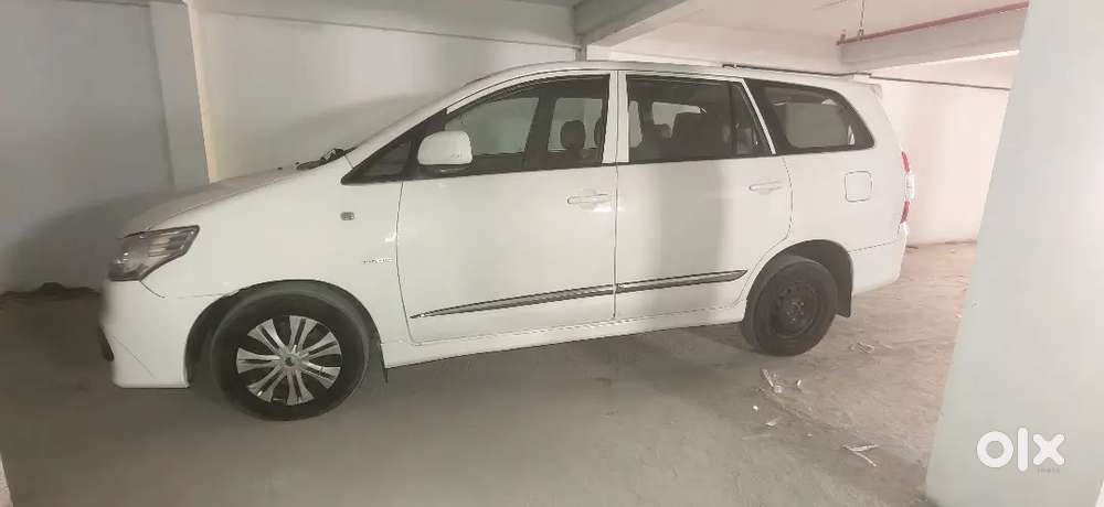 Toyota Innova 2013 Diesel 215000 Km Driven