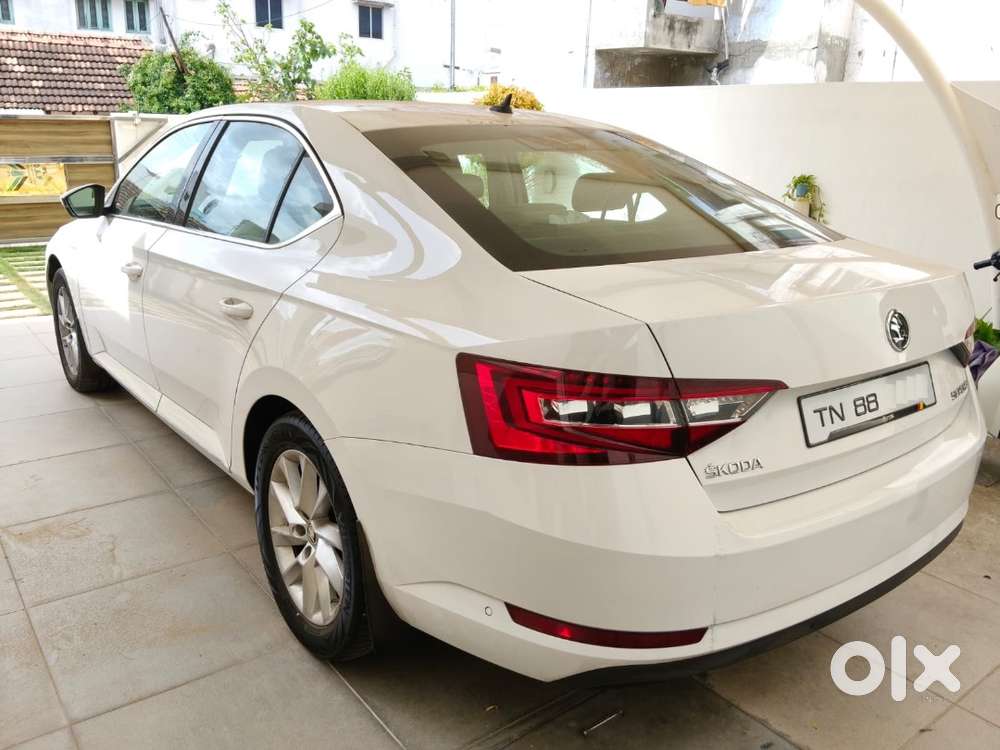 Skoda Superb 2.0 Tdi (diesel) L&k