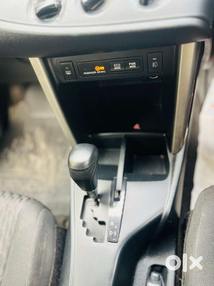 Toyota Innova Crysta 2.8 Gx At, 2016, Diesel