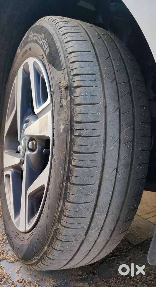 Hyundai Aura Sx Plus Automatic, 2022, Petrol