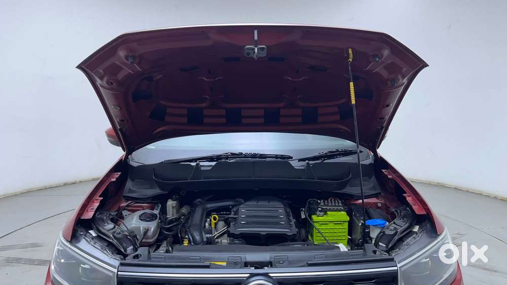 Volkswagen Taigun Topline 1.0 Tsi At (electric Seats), 2022, Petrol