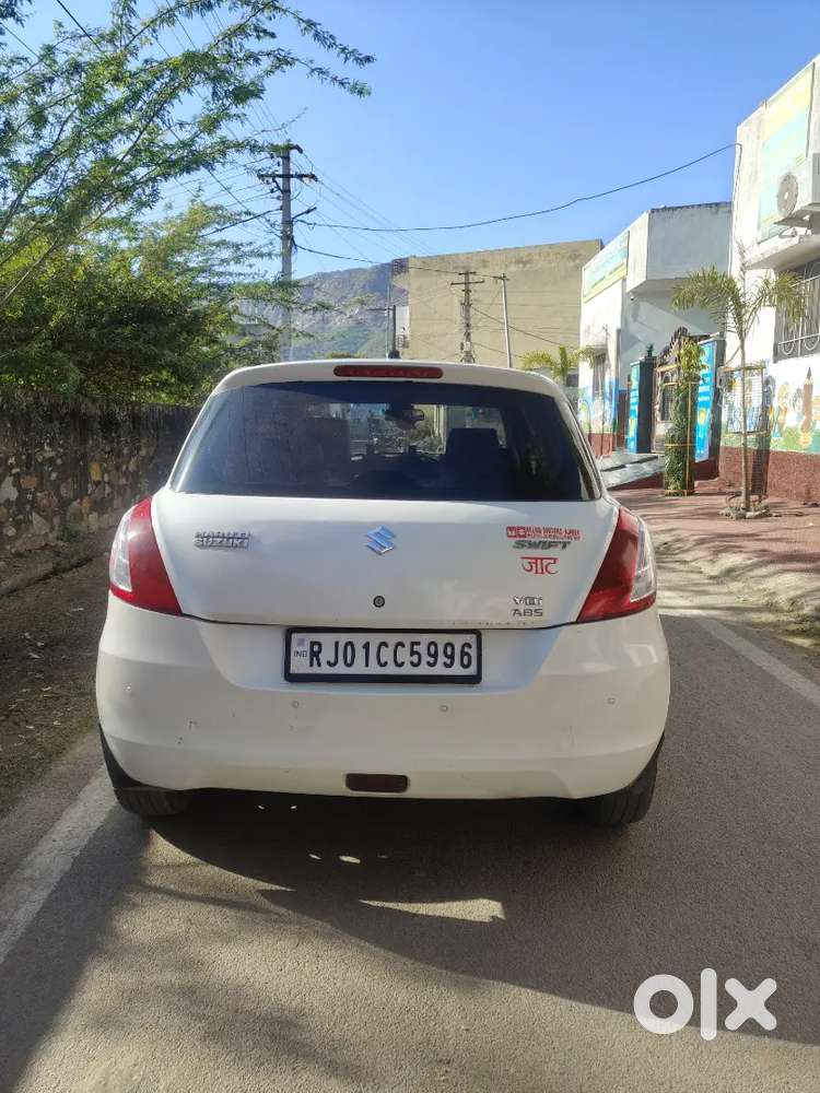 Maruti Suzuki Swift 2015 Diesel 87200 Km Driven