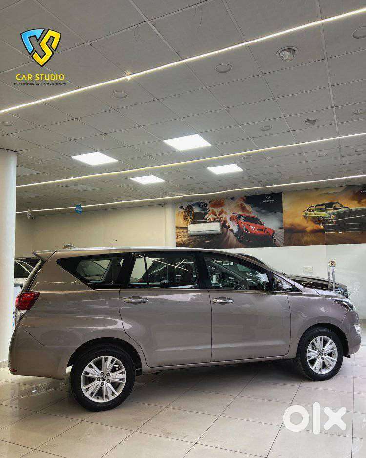 Toyota Innova Crysta 2.8z Automatic, 2018, Diesel