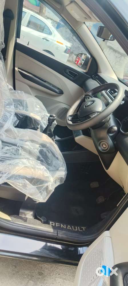 Renault Triber Rxt, 2024, Petrol